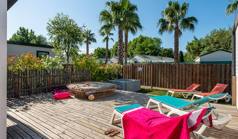Rental with 3 bedrooms and an independent studio at 500 meters from the sea in Vias plage