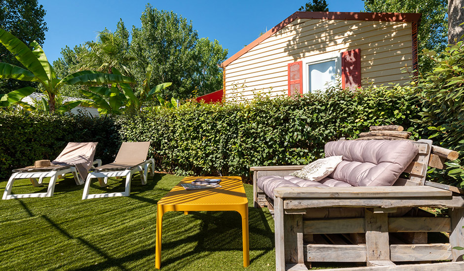 mobile home for two people holidays in vias plage